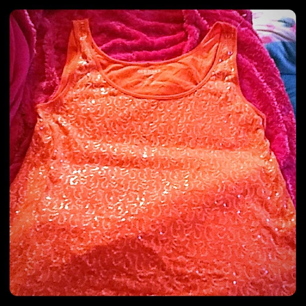 Beautiful Orange with Shiney Design. Size xl